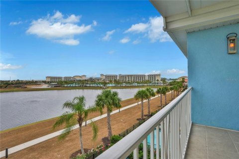 Casa en venta en Kissimmee, Florida, 8 dormitorios, 402.73 m2 № 1561756 - foto 25