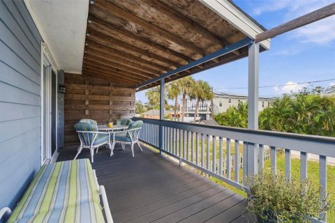Immobilier commercial à vendre à Indian Rocks Beach, Floride: 4 chambres, 157.93 m2 № 2430383 - photo 21