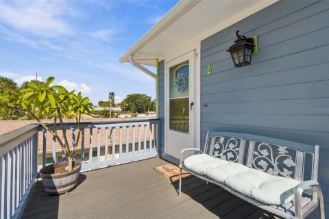 Immobilier commercial à vendre à Indian Rocks Beach, Floride: 4 chambres, 157.93 m2 № 2430383 - photo 23