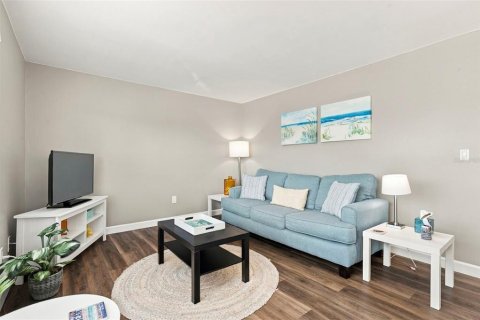 Immobilier commercial à vendre à Indian Rocks Beach, Floride: 4 chambres, 157.93 m2 № 2430383 - photo 7