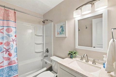 Immobilier commercial à vendre à Indian Rocks Beach, Floride: 4 chambres, 157.93 m2 № 2430383 - photo 19