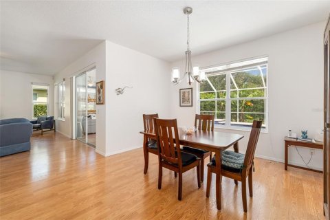 House in Sarasota, Florida 2 bedrooms, 166.57 sq.m. № 1884469 - photo 12