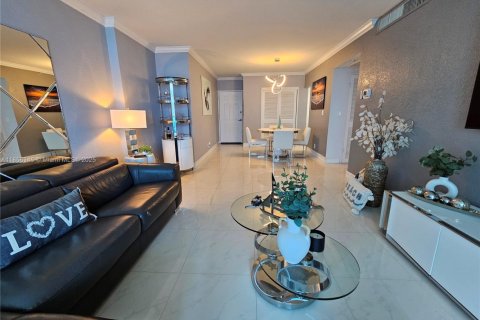 Condominio en alquiler en Hollywood, Florida, 1 dormitorio, 69.21 m2 № 1878358 - foto 15