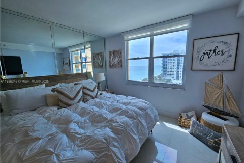 Condominio en alquiler en Hollywood, Florida, 1 dormitorio, 69.21 m2 № 1878358 - foto 28