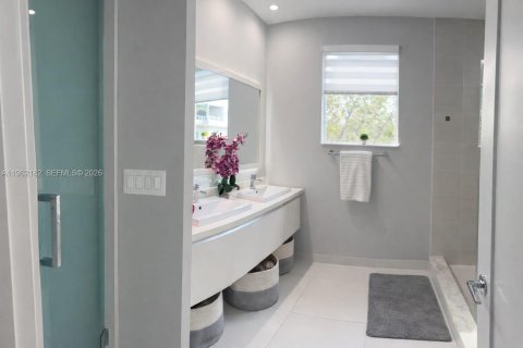 Купить таунхаус в Дорал, Флорида 4 спальни, 169.64м2, № 2024843 - фото 22