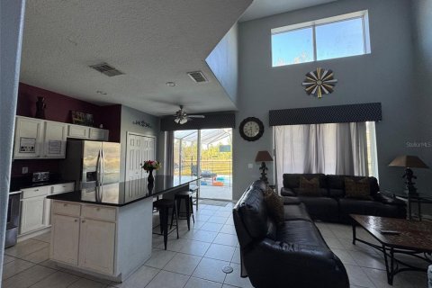 Casa en venta en Kissimmee, Florida, 7 dormitorios, 267.65 m2 № 1578318 - foto 5