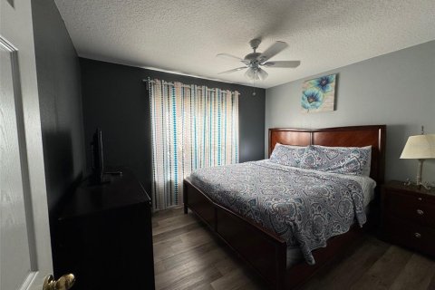 Casa en venta en Kissimmee, Florida, 7 dormitorios, 267.65 m2 № 1578318 - foto 14