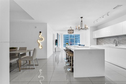 Купить кондоминиум в Майами, Флорида 3 спальни, 201.13м2, № 2050471 - фото 25