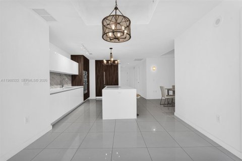 Купить кондоминиум в Майами, Флорида 3 спальни, 201.13м2, № 2050471 - фото 11