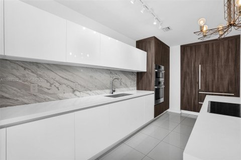 Купить кондоминиум в Майами, Флорида 3 спальни, 201.13м2, № 2050471 - фото 20