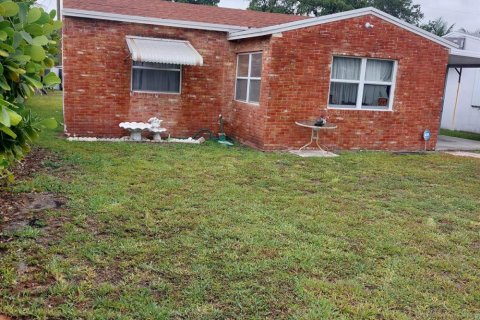 Villa ou maison à Hollywood, Floride 2 chambres, 91.97 m2 № 2275338
