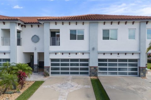Adosado en venta en Davenport, Florida, 3 dormitorios, 219.81 m2 № 1623057 - foto 1