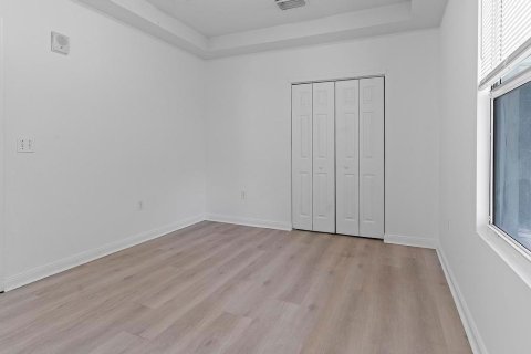 Apartment in Lake Park, Florida 2 bedrooms, 72 sq.m. № 2392785 - photo 21