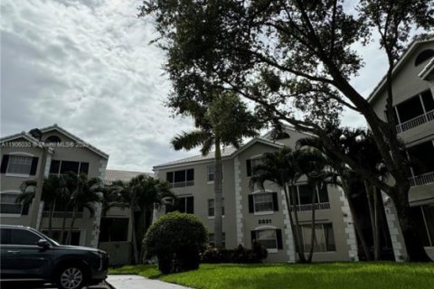 Снять в аренду квартиру в Окленд-Парк, Флорида 2 спальни, 91.14м2, № 1970704 - фото 23