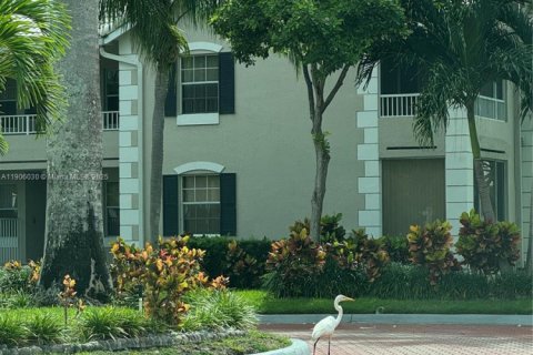 Снять в аренду квартиру в Окленд-Парк, Флорида 2 спальни, 91.14м2, № 1970704 - фото 28