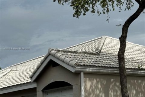 Квартира в Окленд-Парк, Флорида 2 спальни, 91.14м2 № 1970704