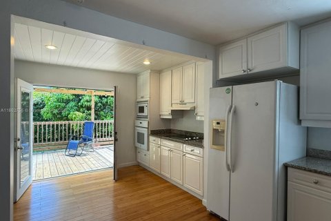 House in Miami, Florida 3 bedrooms, 111.39 sq.m. № 1891231 - photo 13