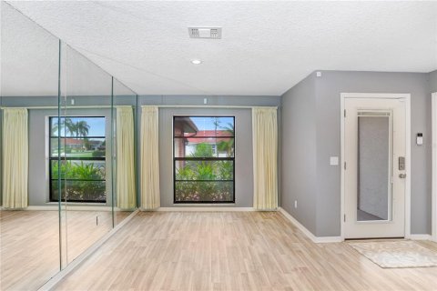 Casa en venta en Sun City Center, Florida, 3 dormitorios, 192.31 m2 № 1911370 - foto 9