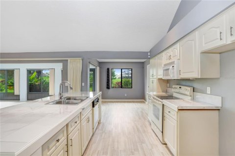 Casa en venta en Sun City Center, Florida, 3 dormitorios, 192.31 m2 № 1911370 - foto 6