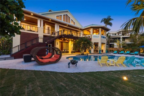 House in Sarasota, Florida 5 bedrooms, 480.77 sq.m. № 1685331 - photo 4
