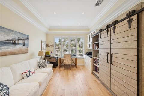 House in Sarasota, Florida 5 bedrooms, 480.77 sq.m. № 1685331 - photo 19