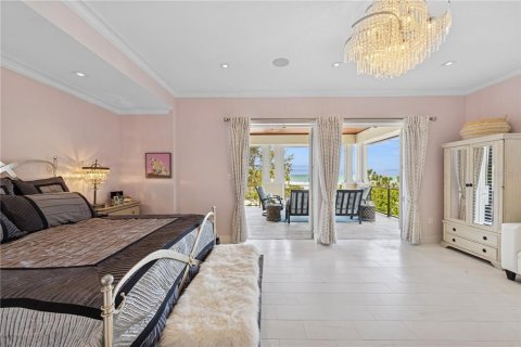House in Sarasota, Florida 5 bedrooms, 480.77 sq.m. № 1685331 - photo 21