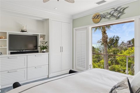 House in Sarasota, Florida 5 bedrooms, 480.77 sq.m. № 1685331 - photo 26