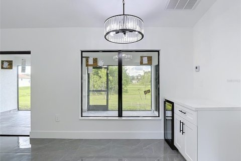 Villa ou maison à vendre à Cape Coral, Floride: 4 chambres, 156.35 m2 № 2388882 - photo 30