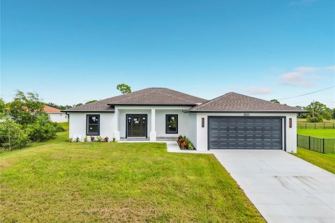 Villa ou maison à Cape Coral, Floride 4 chambres, 156.35 m2 № 2388882