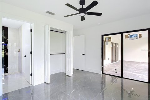 Villa ou maison à vendre à Cape Coral, Floride: 4 chambres, 156.35 m2 № 2388882 - photo 27