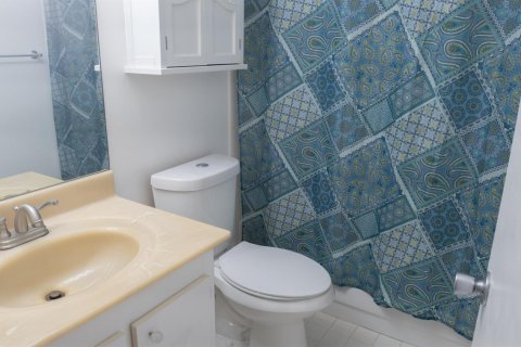 Condo in Pembroke Pines, Florida, 2 bedrooms  № 2187388 - photo 23