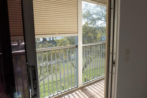 Condo in Pembroke Pines, Florida, 2 bedrooms  № 2187388 - photo 28