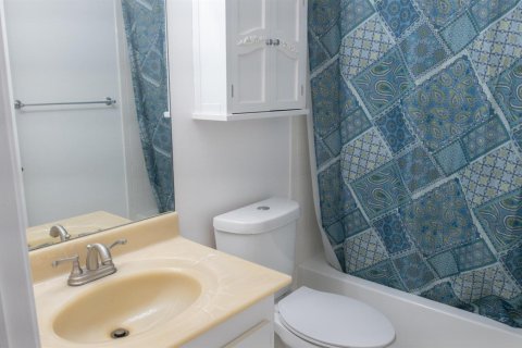 Condo in Pembroke Pines, Florida, 2 bedrooms  № 2187388 - photo 22