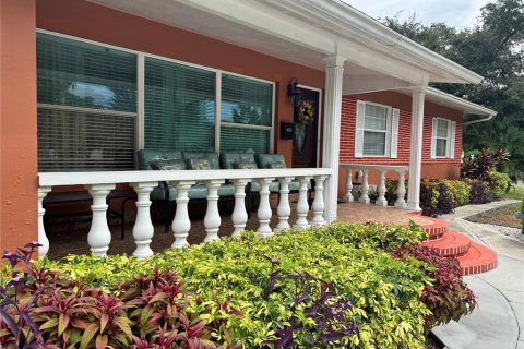 Villa ou maison à vendre à Saint Petersburg, Floride: 5 chambres, 194.26 m2 № 2394166 - photo 8