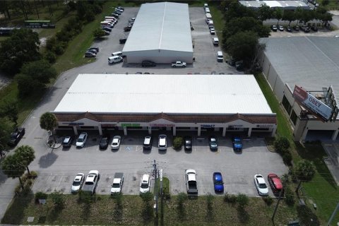 Propiedad comercial en alquiler en Orlando, Florida, 3271.09 m2 № 2219204 - foto 23