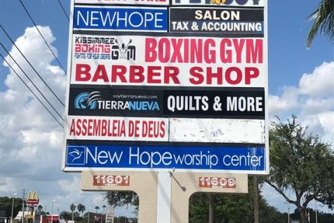 Propiedad comercial en alquiler en Orlando, Florida, 3271.09 m2 № 2219204 - foto 4