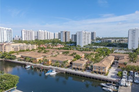 Condominio en venta en Aventura, Florida, 3 dormitorios, 137.59 m2 № 1845659 - foto 26