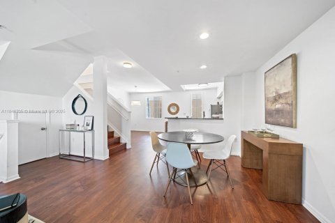Condominio en venta en Aventura, Florida, 3 dormitorios, 137.59 m2 № 1845659 - foto 7