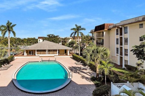 Condo in North Miami, Florida, 1 bedroom  № 1868528 - photo 21