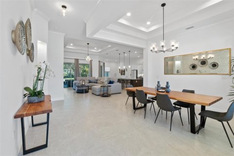 Villa ou maison à vendre à Ormond Beach, Floride: 4 chambres, 237.09 m2 № 1084164 - photo 4
