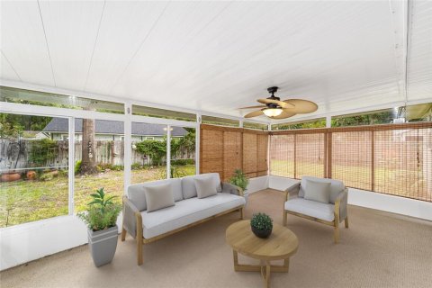 House in Gainesville, Florida 3 bedrooms, 155.8 sq.m. № 1852813 - photo 13