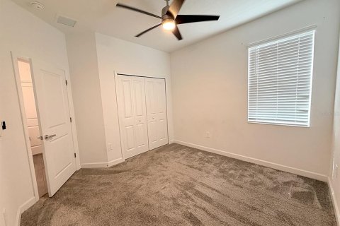 Casa en venta en Kissimmee, Florida, 4 dormitorios, 199.83 m2 № 2227249 - foto 10