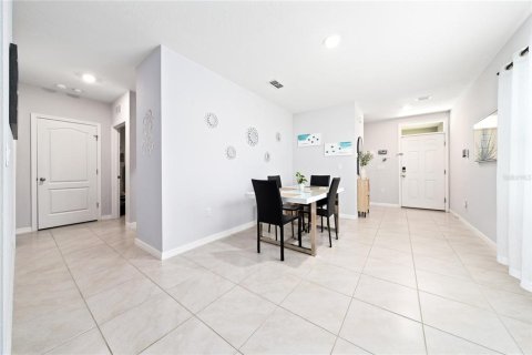 House in Davenport, Florida 3 bedrooms, 142.05 sq.m. № 1749229 - photo 5