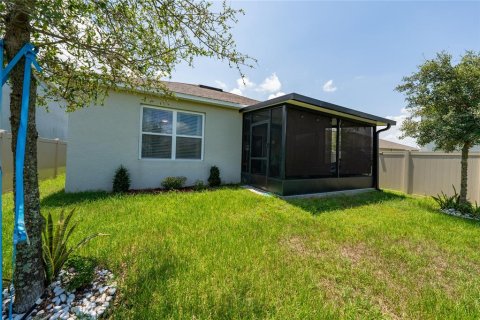 House in Davenport, Florida 3 bedrooms, 142.05 sq.m. № 1749229 - photo 22