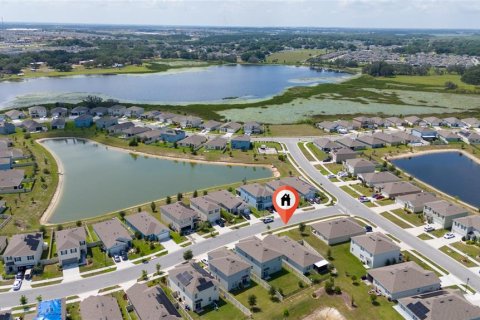House in Davenport, Florida 3 bedrooms, 142.05 sq.m. № 1749229 - photo 26