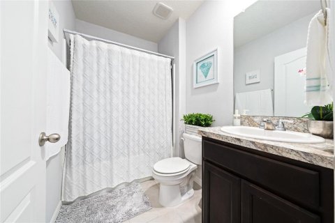 House in Davenport, Florida 3 bedrooms, 142.05 sq.m. № 1749229 - photo 9