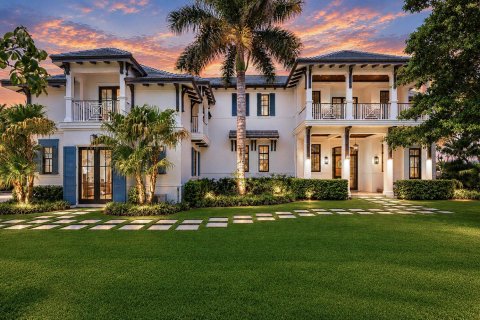 House in North Palm Beach, Florida 6 bedrooms, 586.49 sq.m. № 2401229 - photo 4