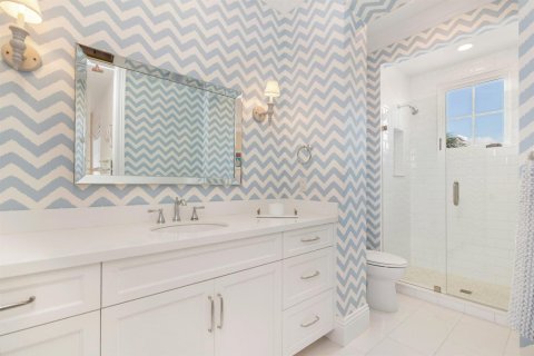 House in North Palm Beach, Florida 6 bedrooms, 586.49 sq.m. № 2401229 - photo 24