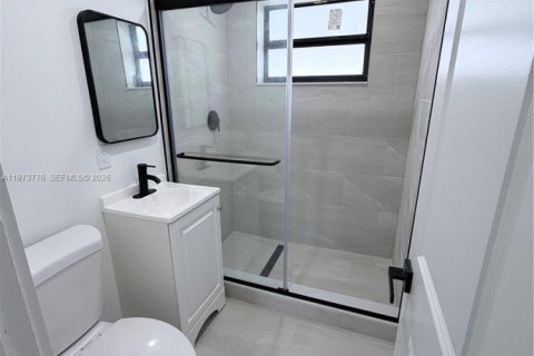 Casa en alquiler en Miami, Florida, 2 dormitorios, 79.43 m2 № 2044078 - foto 4