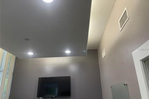 Commercial property in Orlando, Florida 204.38 sq.m. № 1687871 - photo 20